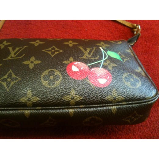 Pochette  accessoires Louis Vuitton Cerise en toile monogram