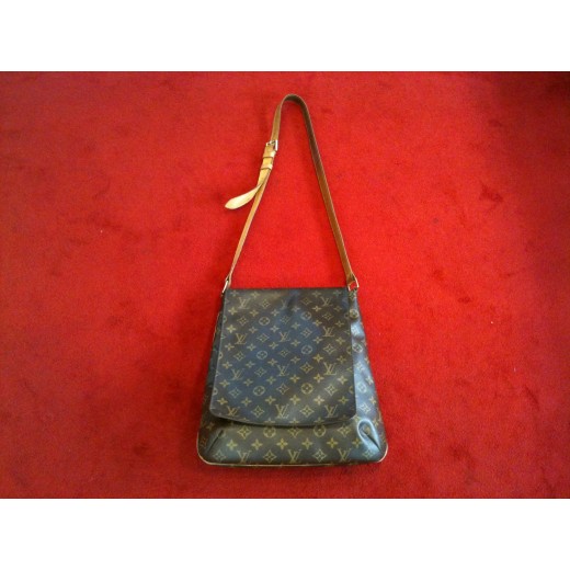 Sac Louis Vuitton Musette en toile monogram