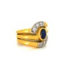 Bague en or jaune godrons avec diamants et cabochon saphir