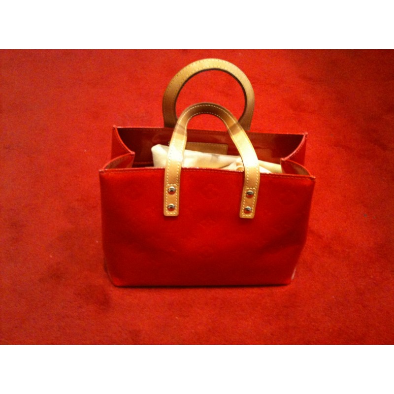Bague en cuir Louis Vuitton Rouge taille 53 EU en Cuir - 13281640